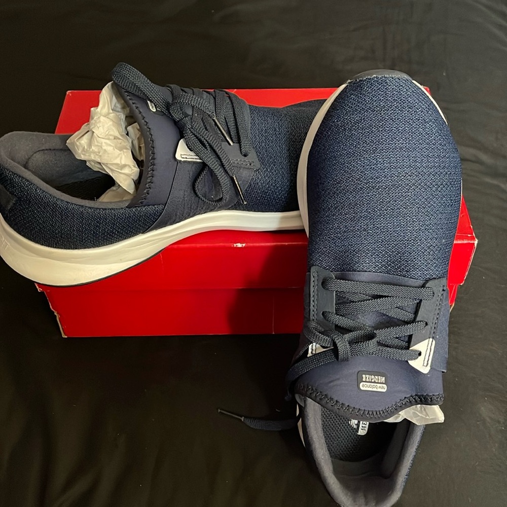New Balance “Nergize” Size 10 B Tennis Shoes